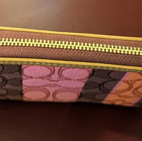 Coach Pink and Brown Wallet medium ID zip - Picture 5 of 13